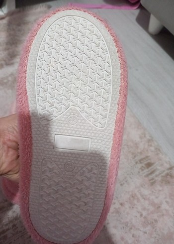 Kız Çocuk Pembe Peluş Barbie Ev Terliği - Görsel 3