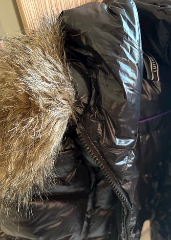 Kürk Detaylı Siyah Kadın Kışlık Mont - Görsel 2