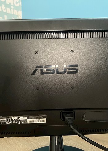 Asus Vs197DE Monitör - Görsel 2