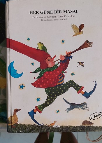 Kitap: Her Güne Bir Masal - Tarik Demirkan-YKY