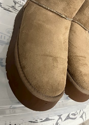 Bej Süet Kürklü Dolgu Topuk Kadın UGG - Görsel 9