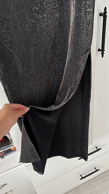 xs Beden bershka ısıltılı elbise