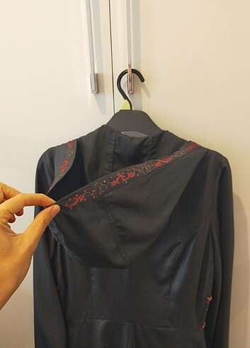 Kapişonlu tesettür abiye - Görsel 5