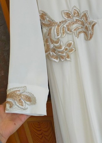 Beyaz Nakışlı Tesettür Abiye - Görsel 5