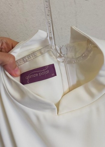 Beyaz Nakışlı Tesettür Abiye - Görsel 4