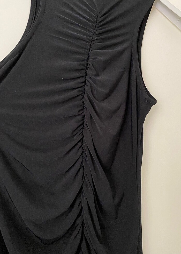 Siyah drapeli mini elbise - Görsel 2