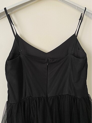 Siyah askılı tüllü mini elbise - Görsel 5