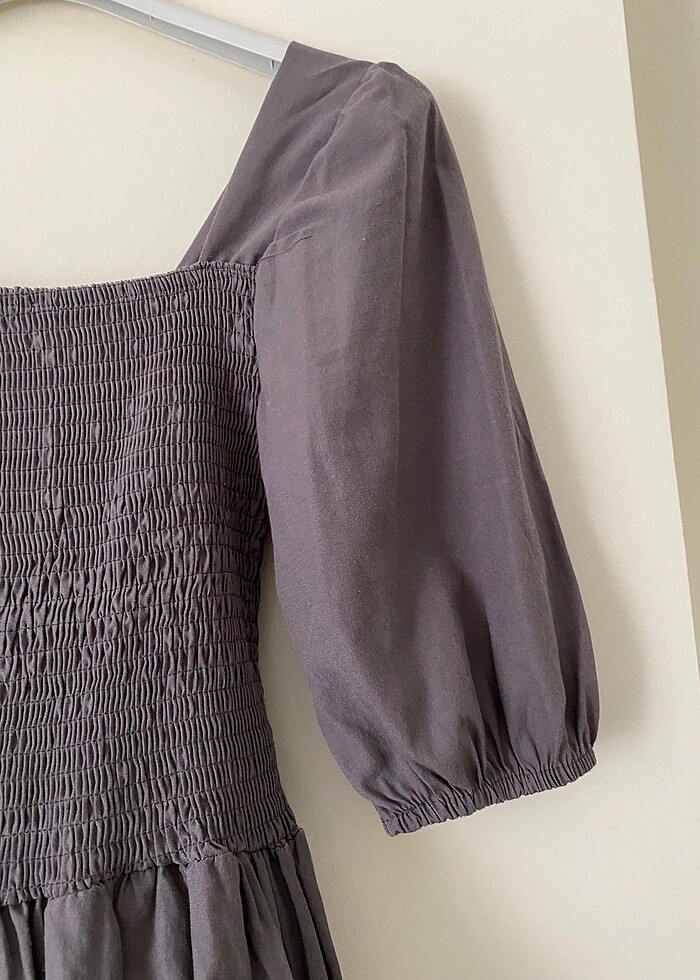 Gri büzgülü balon kol elbise - Görsel 2