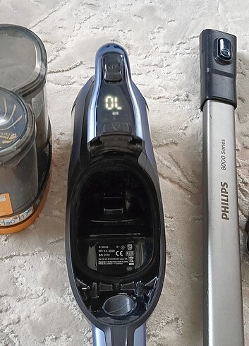 Philips SpeedPro Max 10 8000 XC8043/01 Şarjlı Dikey Süpürge. 