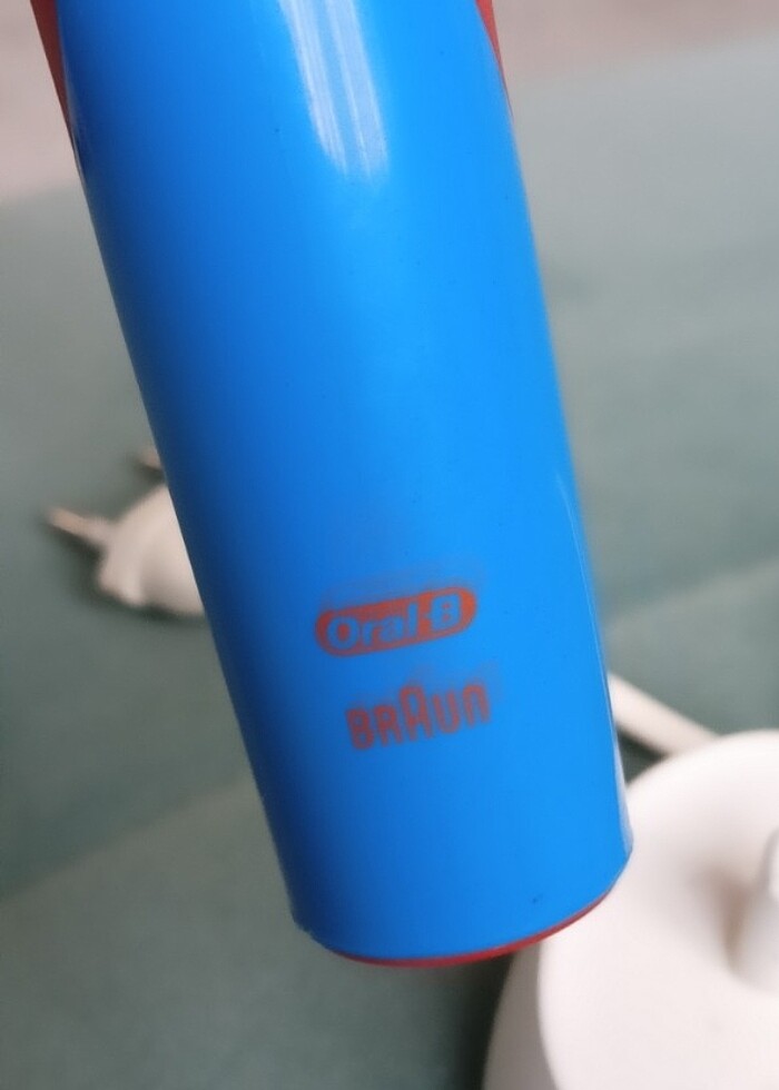 Oral-B D12 Vitality  Çocuk Diş Fırçası şarzı iyi durumda temiz.  - Görsel 5