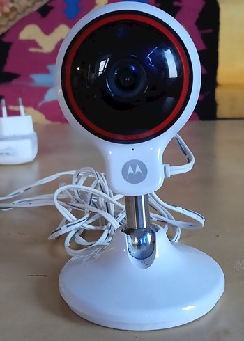 Motorola Focus 71 Full HD Wi-Fi İç Mekan Kamerası - Görsel 2