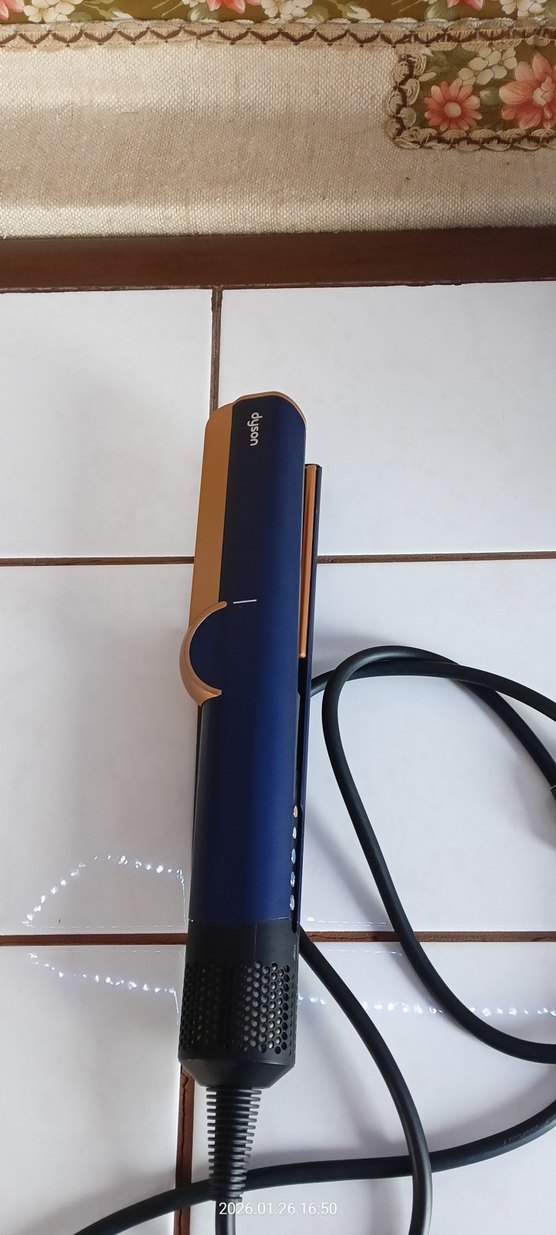 Dyson Airstrait saç düzleştirici pabuçlar da birinin muhafaza - Görsel 4