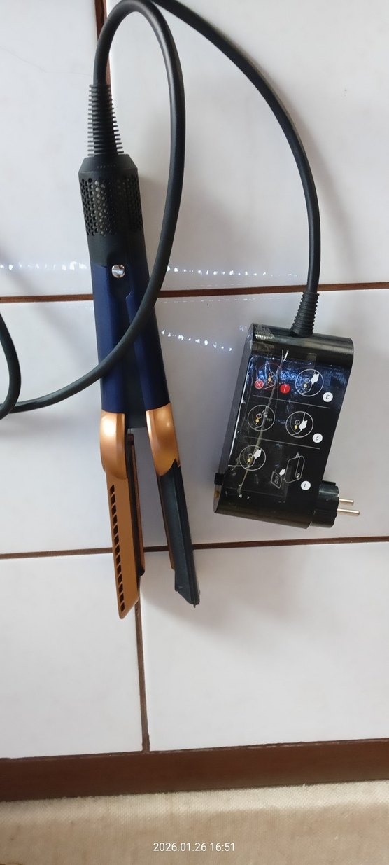 Dyson Airstrait saç düzleştirici pabuçlar da birinin muhafaza - Görsel 3