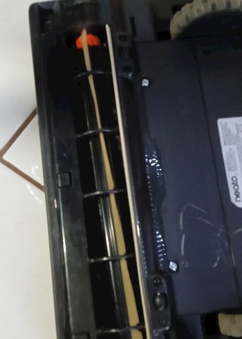 Neato Siyah Robot Süpürge - Görsel 2