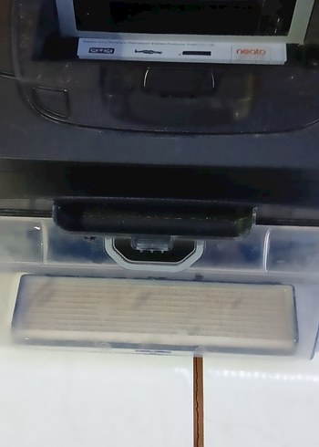 Neato Siyah Robot Süpürge - Görsel 9