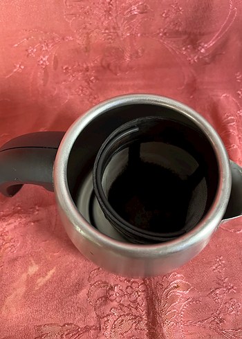 Beden Renk Arçelik K 3282 IM Gusto Çay Makinesi demliği orijinaldir