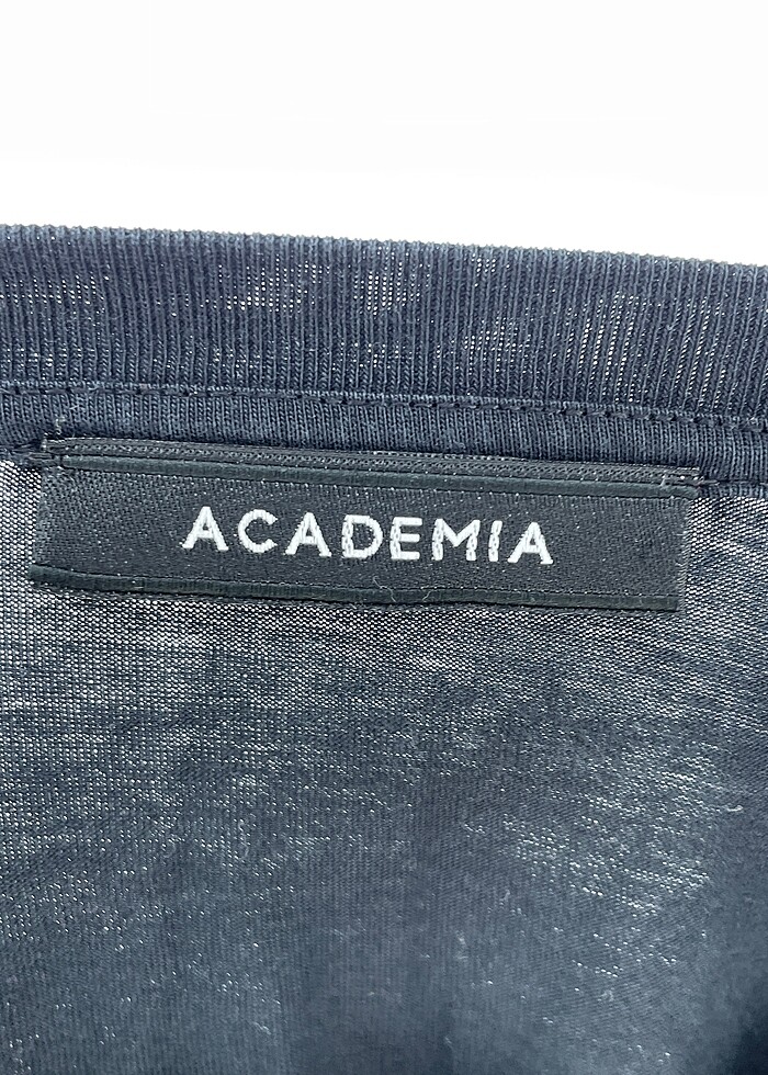Academia T-shirt %70 İndirimli. - Görsel 4