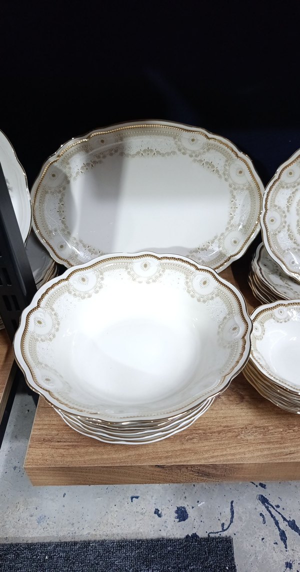 Beyaz Altın Desenli Yemek Takımı - Görsel 2