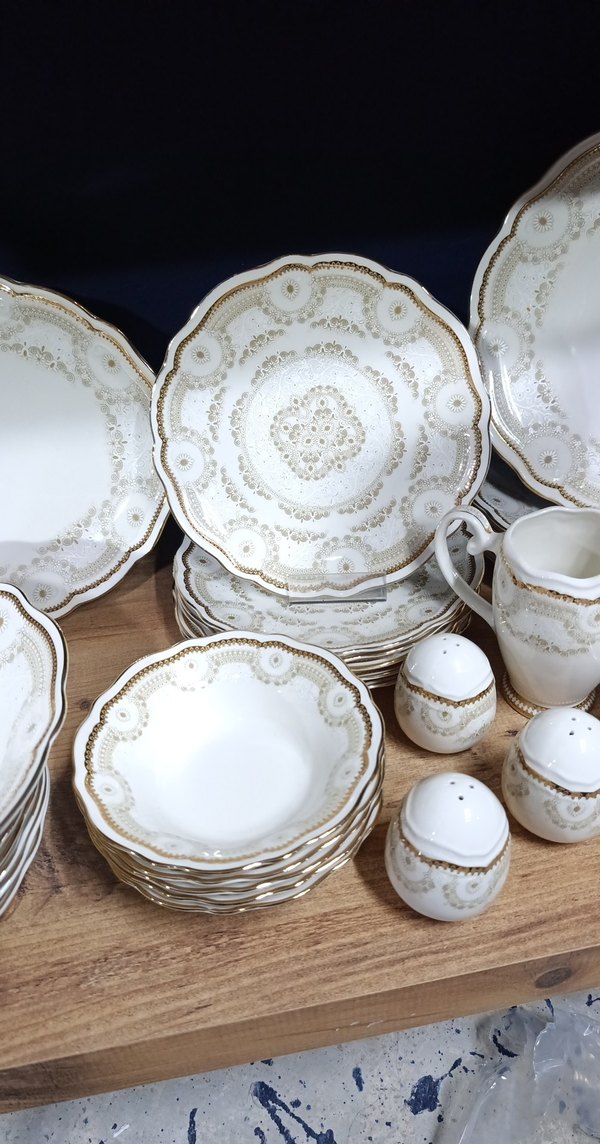 Beyaz Altın Desenli Yemek Takımı - Görsel 3