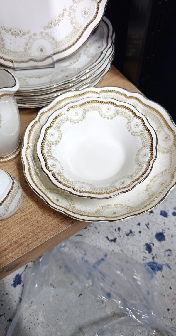 Beyaz Altın Desenli Yemek Takımı - Görsel 5
