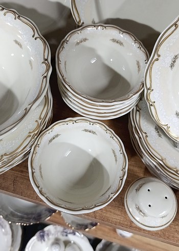 Beyaz İnce Desenli Porselen Yemek Takımı - Görsel 4