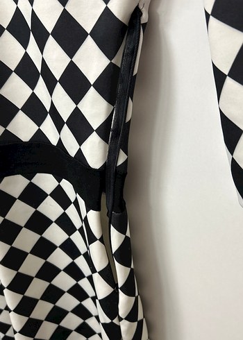 Kadın Siyah Beyaz Kareli Midi Elbise - Görsel 2