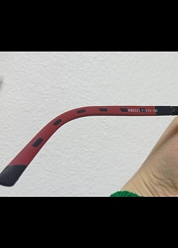  Beden Rayban gözlük 