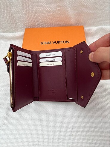  Beden Louis Vuitton kadın cüzdan