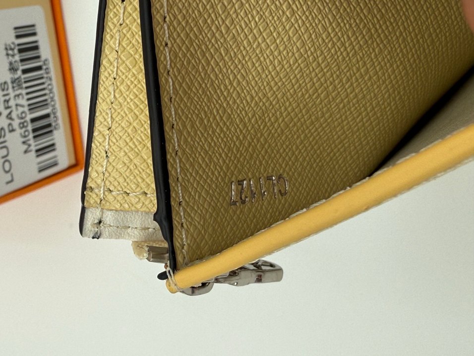 Louis Vuitton kadın cüzdan — görsel 6/7