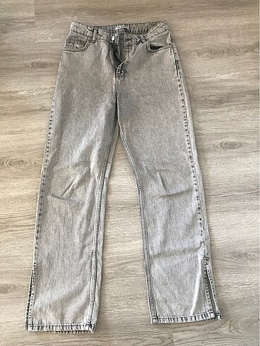 Paça yırtmaçlı wide leg pantolon