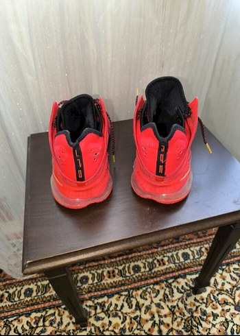 Nike Kırmızı Basketbol Ayakkabısı