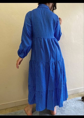 Uzun Kollu Düğmeli Mavi Puantiyeli Elbise - Görsel 3