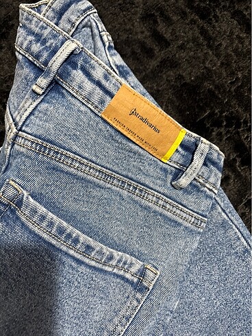 m Beden Stradivarius mom jean