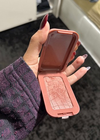 NYX Pastel kahve Buttermelt Allık 09 - Görsel 4