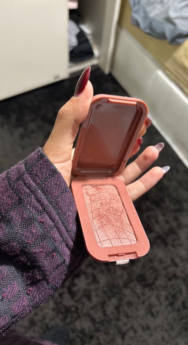 NYX Pastel kahve Buttermelt Allık 09 - Görsel 4