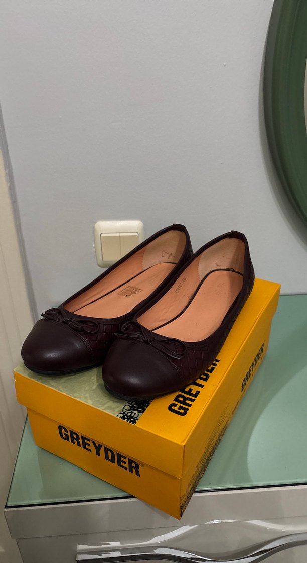 Kahverengi Tokalı Kadın Düz Ayakkabı - Görsel 2