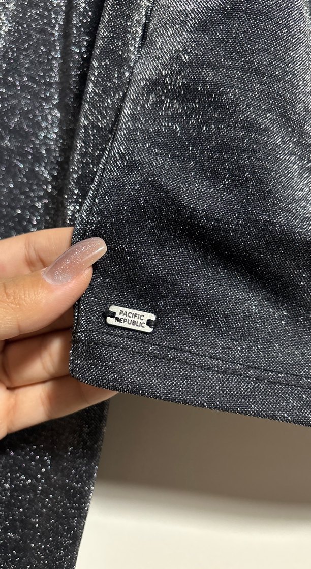 Tek Kollu Drapeli Mini gri simli Bluz parlak antrasit - Görsel 3