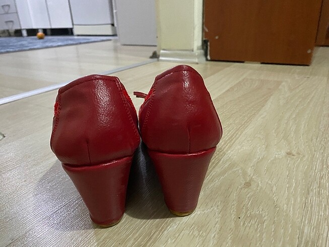 40 Beden Kırmızı dolgu topuk ayakkabı