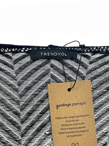universal Beden çeşitli Renk Trendyol & Milla Hırka %70 İndirimli.