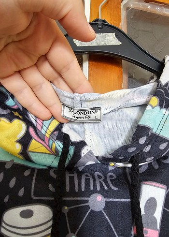 Renkli Baskılı Kapüşonlu Sweatshirt - Görsel 3