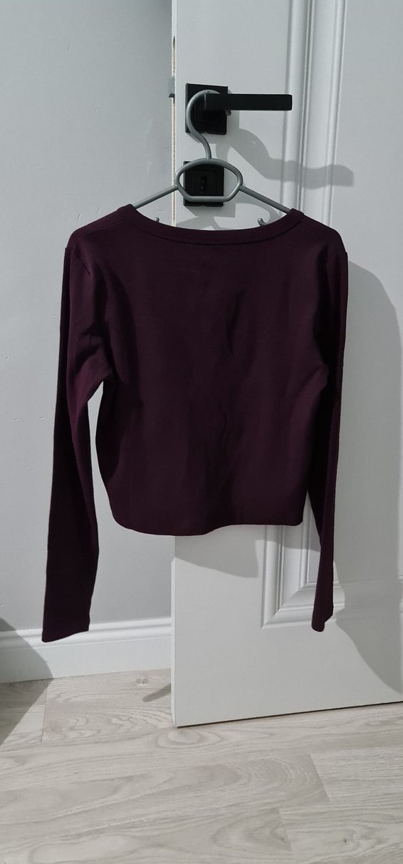 Düğmeli V Yaka Kadın Hırka - Görsel 3