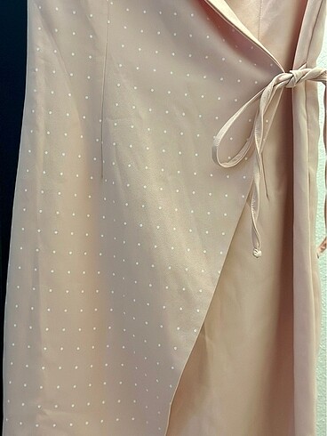 Batik Pudra Kruvaze Puantiyeli Bağlama Detay Elbise
