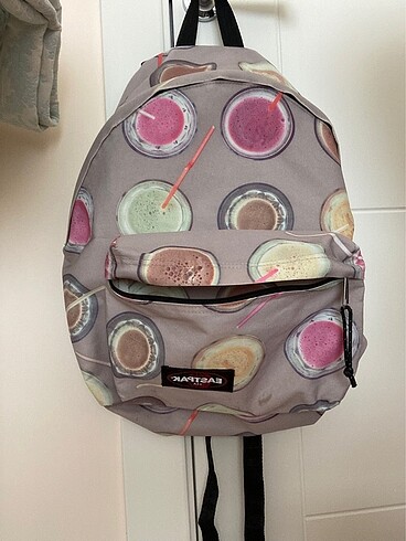 Eastpak sırt çantası