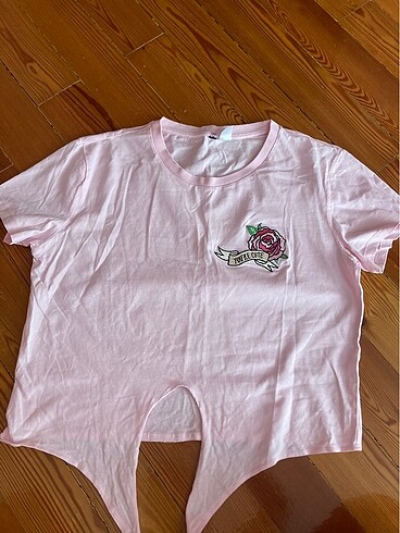 H&M belden bağlamalı tshirt