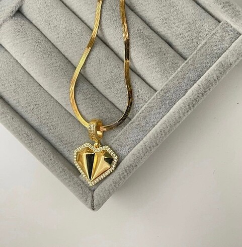 ÇELİK GOLD TAŞLI ŞIK KOLYE