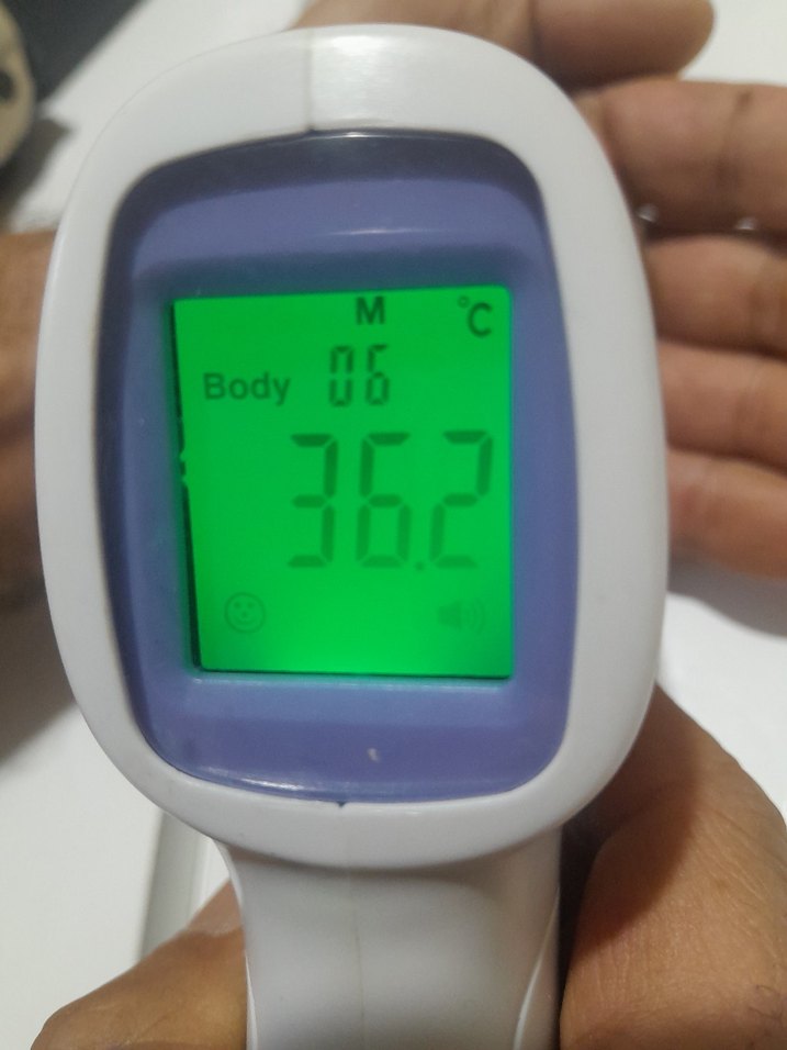 Gri Temassız Dijital Ateş Ölçer - Görsel 5