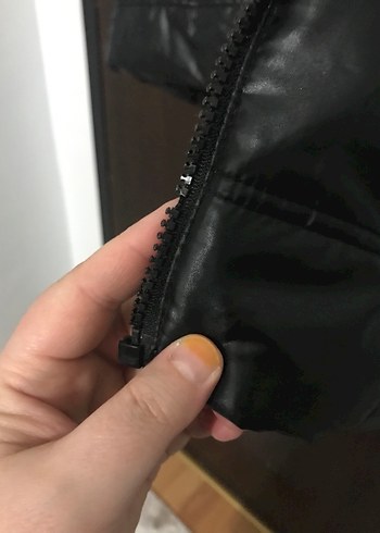 Kadın Siyah Şişme Mont - Görsel 4