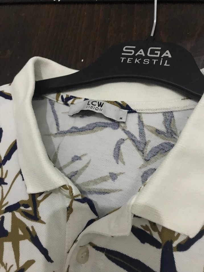 Beyaz Desenli Kısa Kollu Polo Tişört - Görsel 4