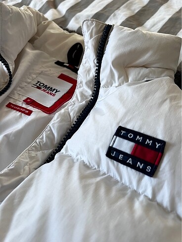 Tommy Hilfiger Orjinal Kaz Tüyü Tommy Mont