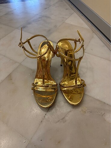 Zara Zara topuklu ayakkabı